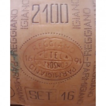 Parmigiano Reggiano di Montagna oltre 48 mesi